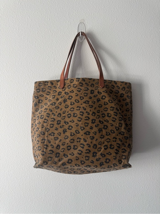 Madewell Handbags - Madewell Leopard Print Tote with Leather Handles